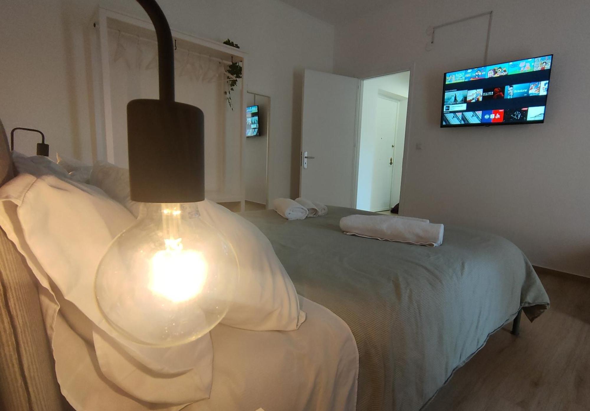 Light Holiday Home Palermo Exteriör bild